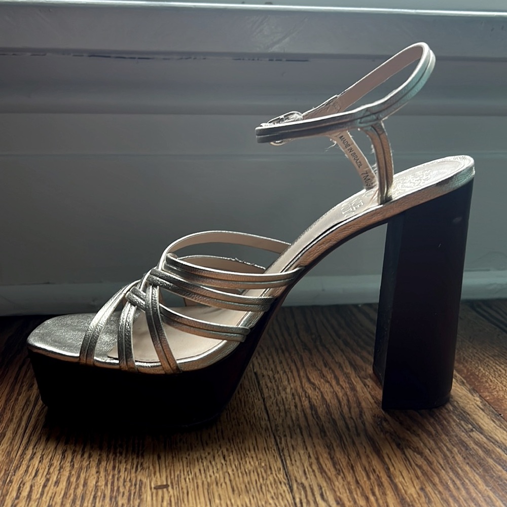 Strappy gold platform sandals. Vince Camuto size 7